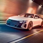 Een realistische weergave van een mokersnelle bolide die door een tunnel raast, gemaakt in twinmotion 2025.2