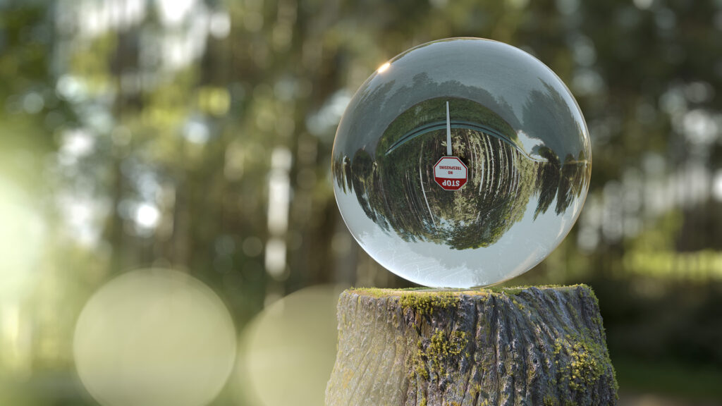 Een macro 3D-render van een heldere glazen bol balancerend op een bemoste boomstronk, waarin de achtergrond van een bosweg ondersteboven wordt gereflecteerd.