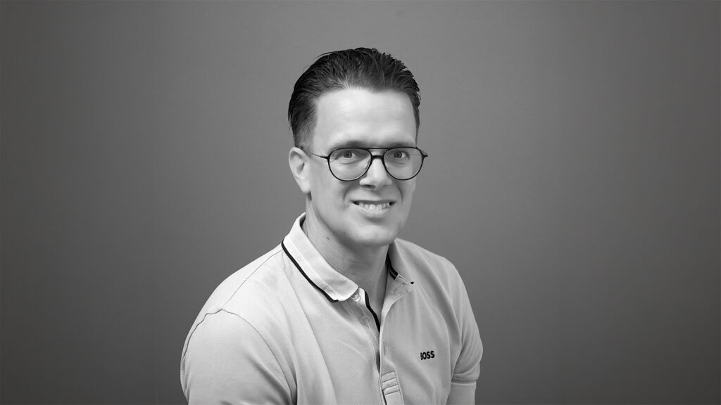 Portret van Robert, verantwoordelijk voor Marketing & Communicatie bij Design8.