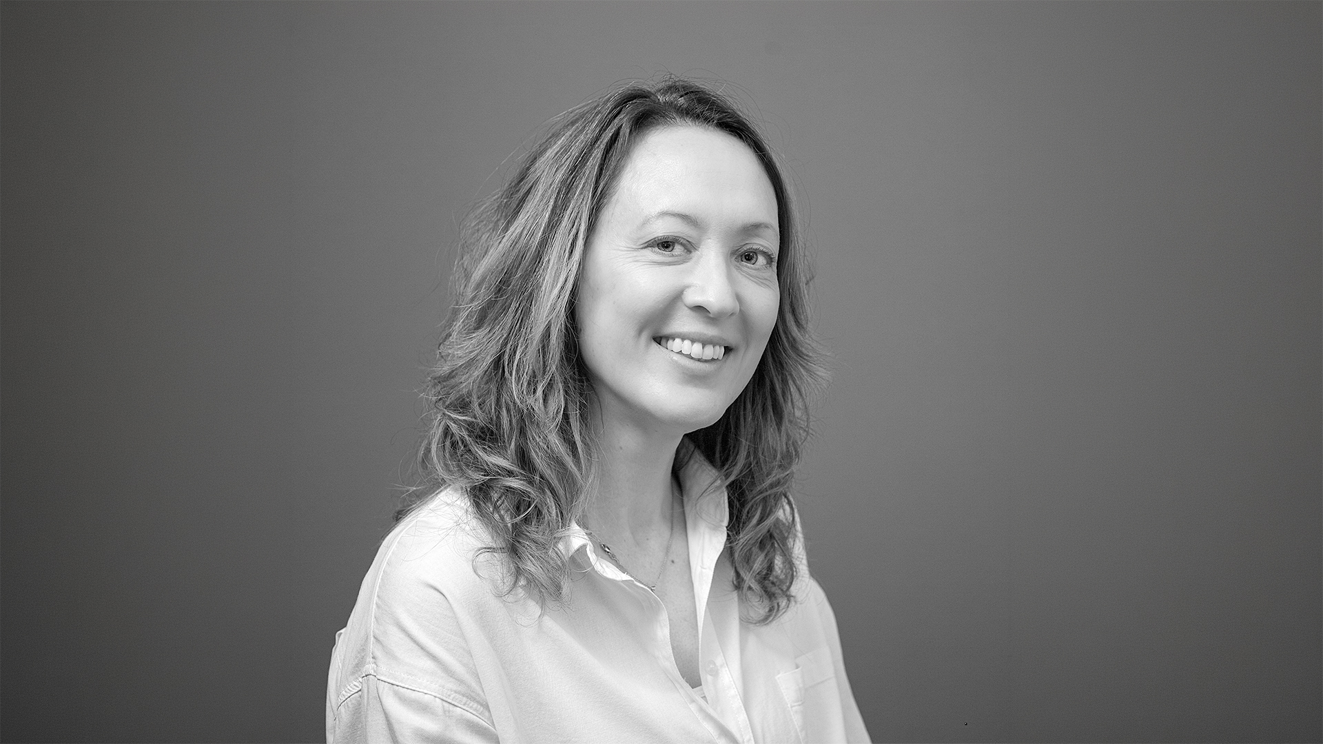 Portret van Linda, medewerker financiële administratie.