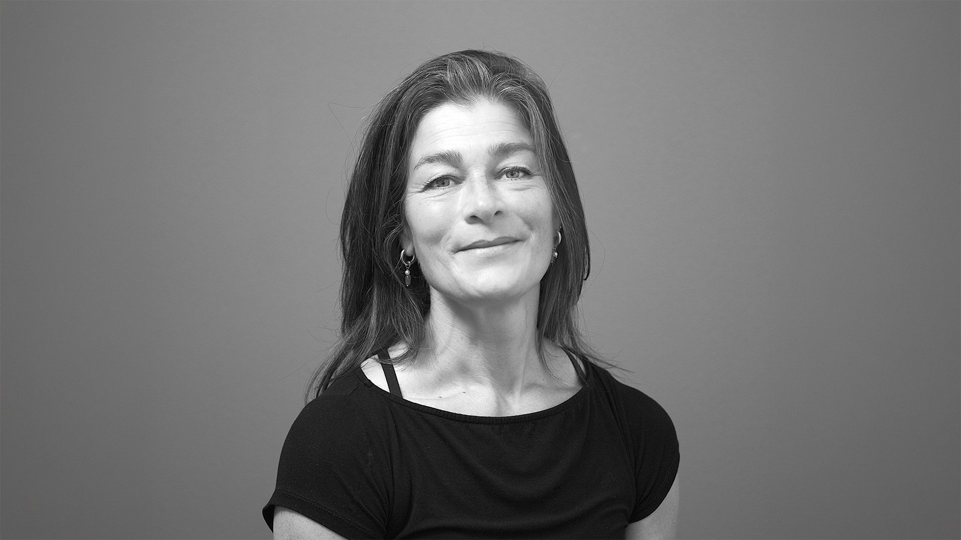 Portret van Sheela, medewerker Sales Administratie.